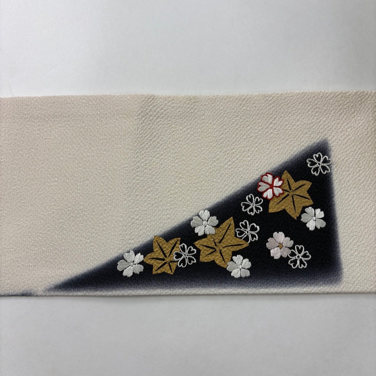 名古屋帯 秀品 桜 楓 金彩 金糸 クリーム 正絹｜中古・古着