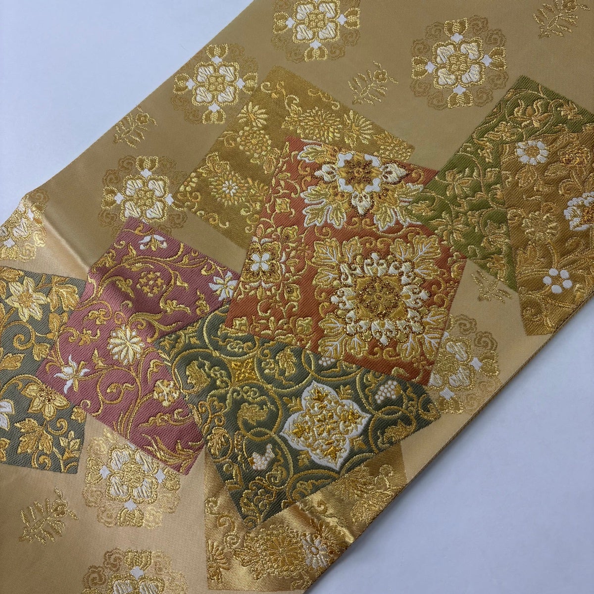 美品】 袋帯 秀品 色紙 華文 金糸 箔 山吹色 六通 正絹｜中古・古着