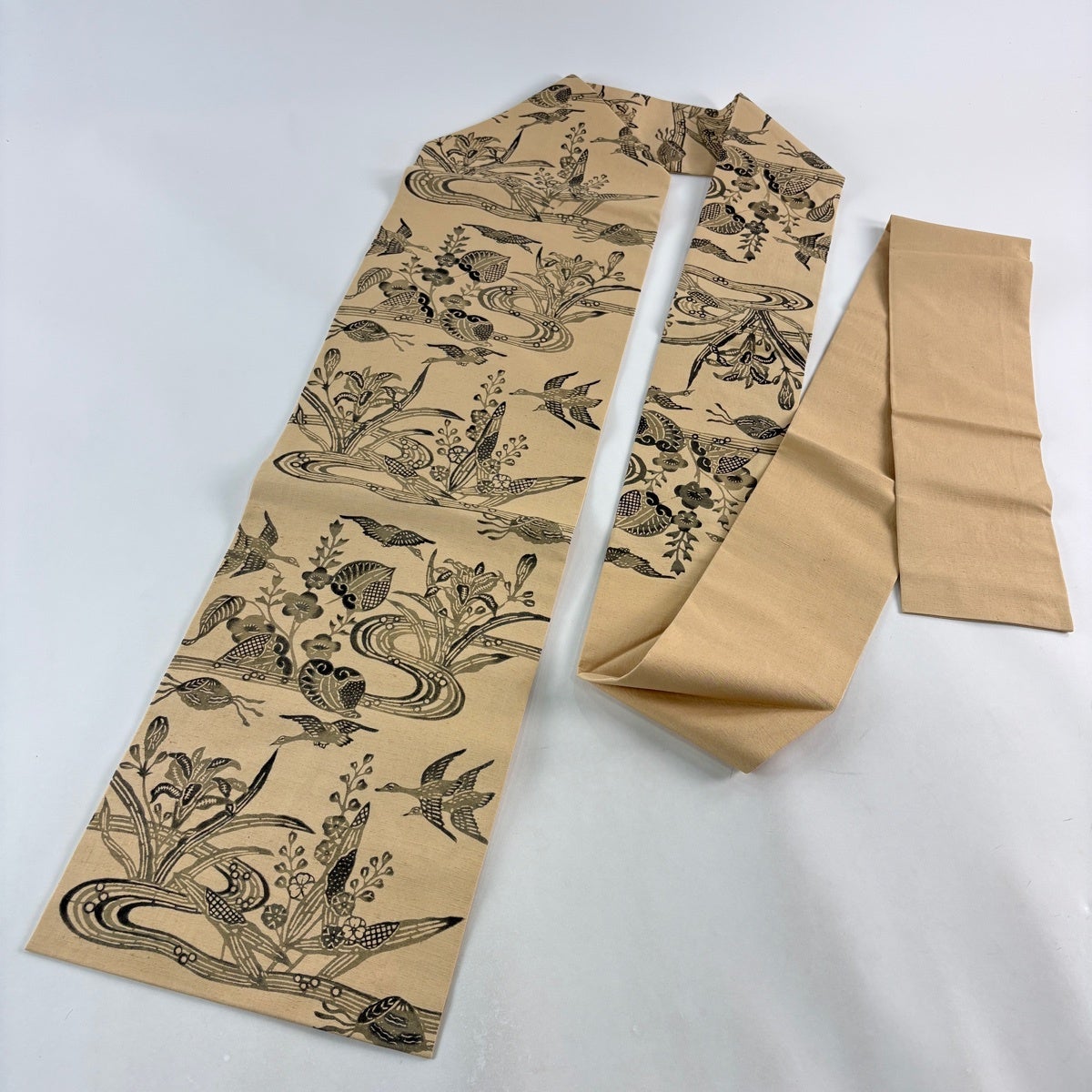 名古屋帯 秀品 紬地 鳥 草花 ベージュ 正絹｜中古・古着・リサイクル