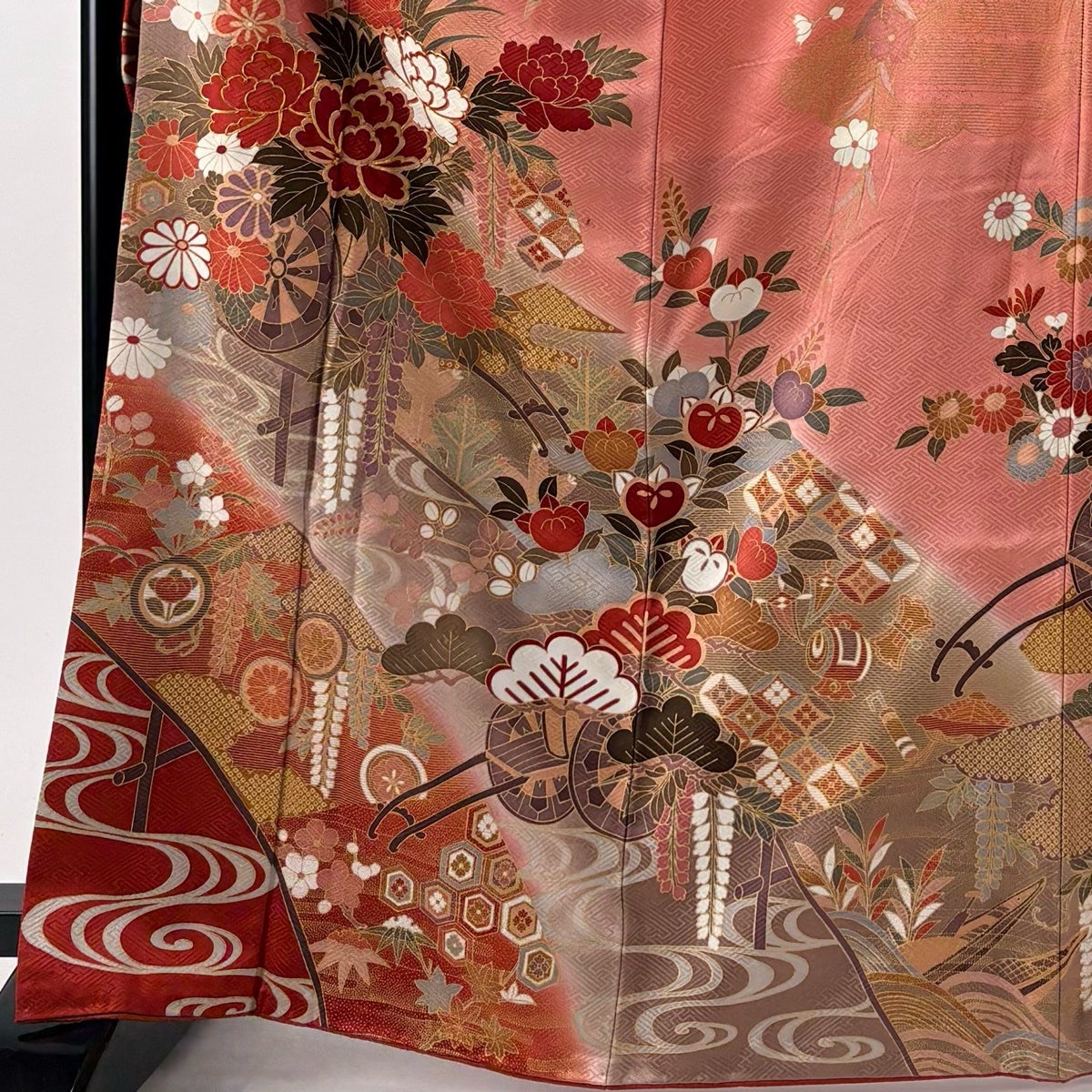 振袖 身丈167cm 裄丈65.5cm M 袷 花車 松竹梅 金糸 金彩 ピンク 正絹