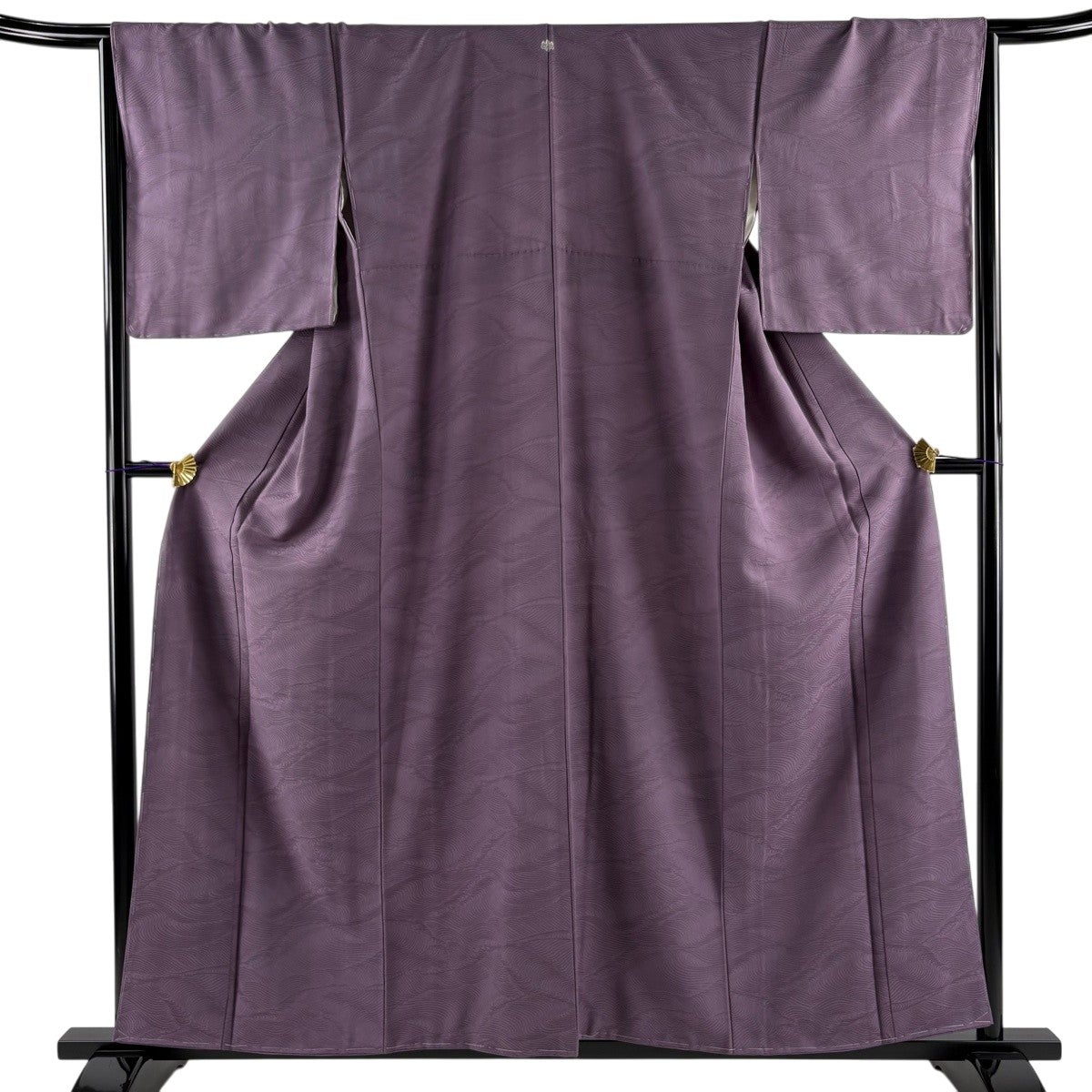 美品】 色無地 身丈157cm 裄丈64.5cm M 袷 地紋 紫 正絹 優品 一つ紋