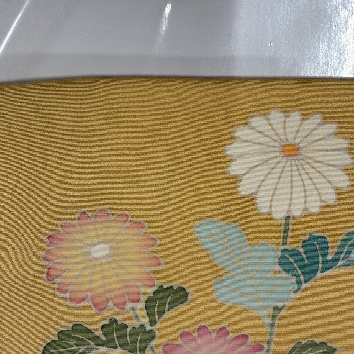 振袖 身丈156cm 裄丈63cm S 袷 牡丹 菊 染め分け 山吹色 正絹 逸品