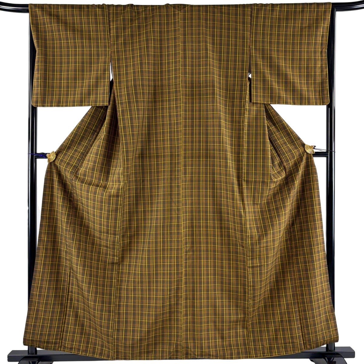 紬 身丈158cm 裄丈66cm 正絹 秀品 【中古】 紬 身丈158cm 裄丈65cm M 袷 証紙あり 器物 黒 正絹 秀品｜中古・古着
