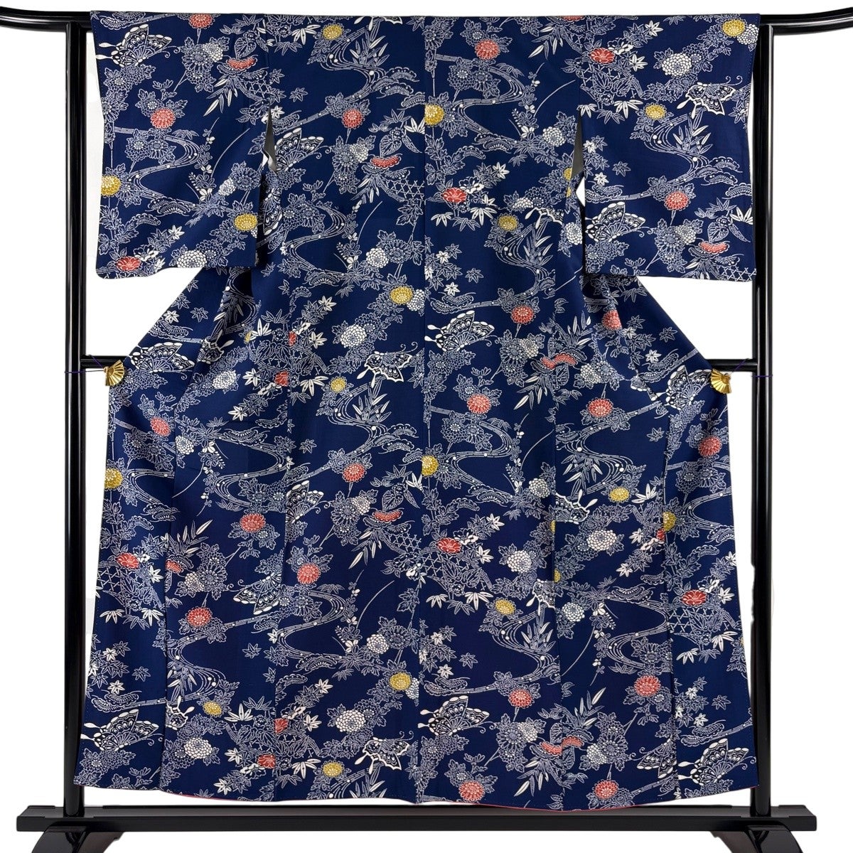 美品】 小紋 身丈154cm 裄丈63cm S 袷 蝶 菊 紺色 正絹 優品｜中古