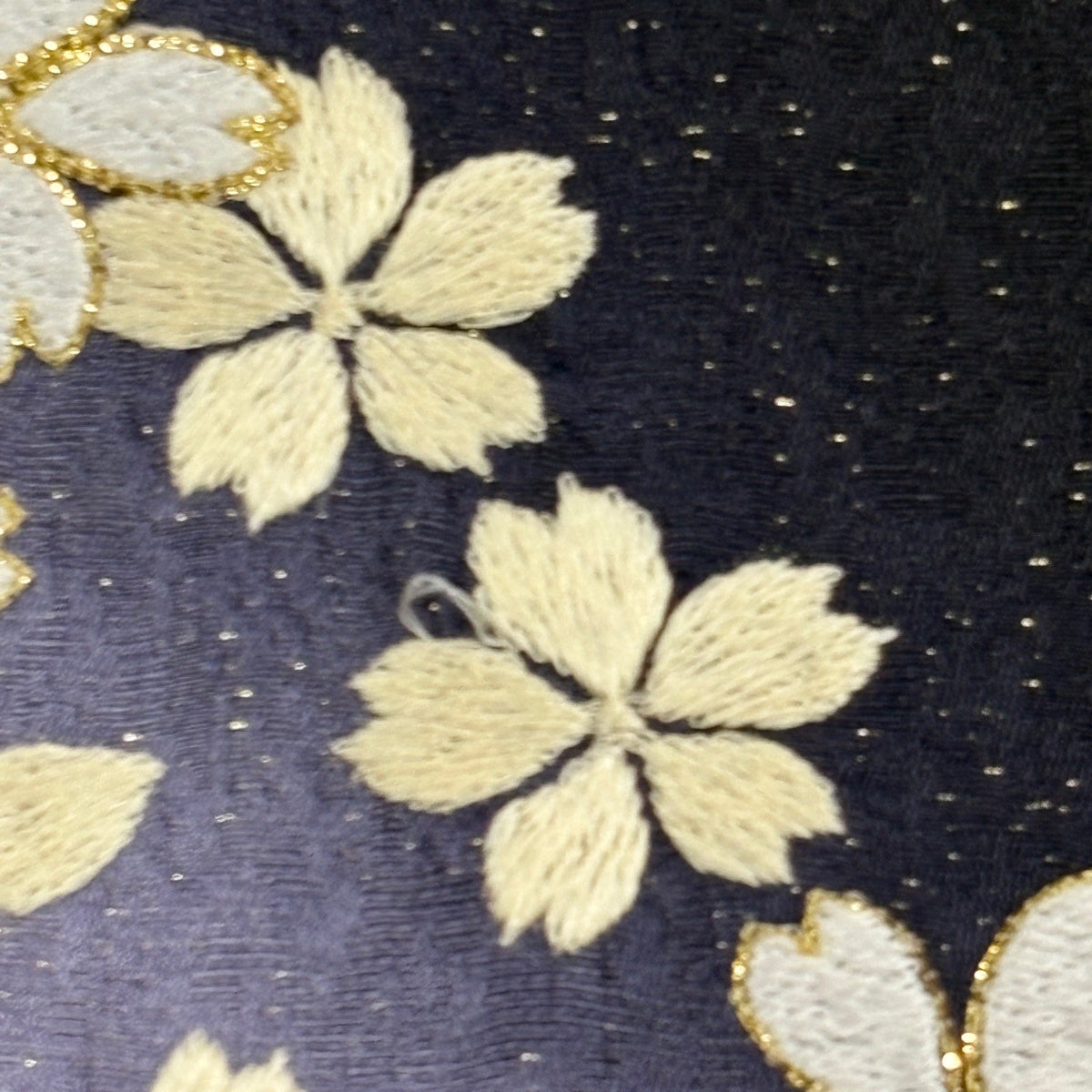 美品】 振袖 身丈161.5cm 裄丈68cm L 袷 やまと 桜 刺繍 金通し 黒