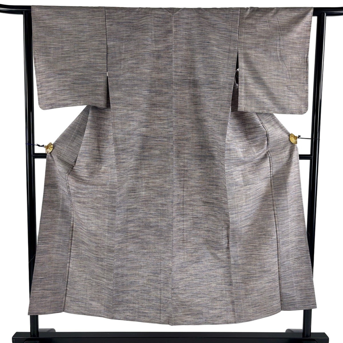 紬 身丈153cm 裄丈63cm 正絹 名品 【中古】 紬 身丈157cm 裄丈64cm M 袷 葉と実 紺色 正絹 優品 【中古】 - メルカリ