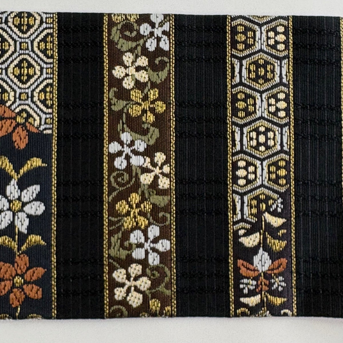 名古屋帯 秀品 草花 七宝 金糸 墨色 正絹｜中古・古着・リサイクル着物