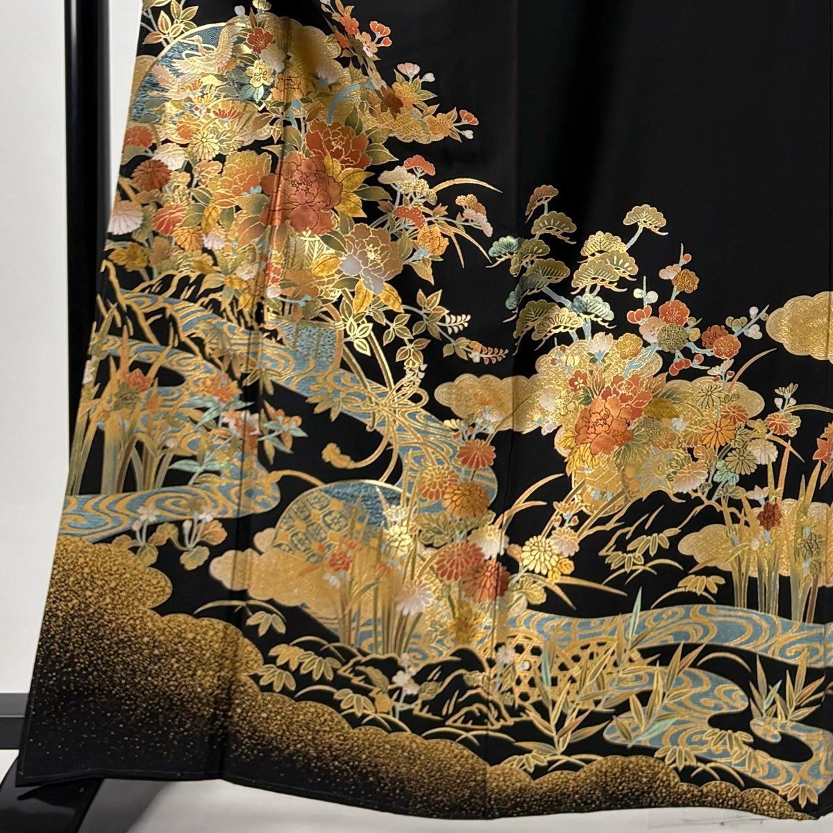 黒留袖 身丈167cm 裄丈66cm M 袷 花車 花鳥 金彩 黒 正絹 秀品｜中古