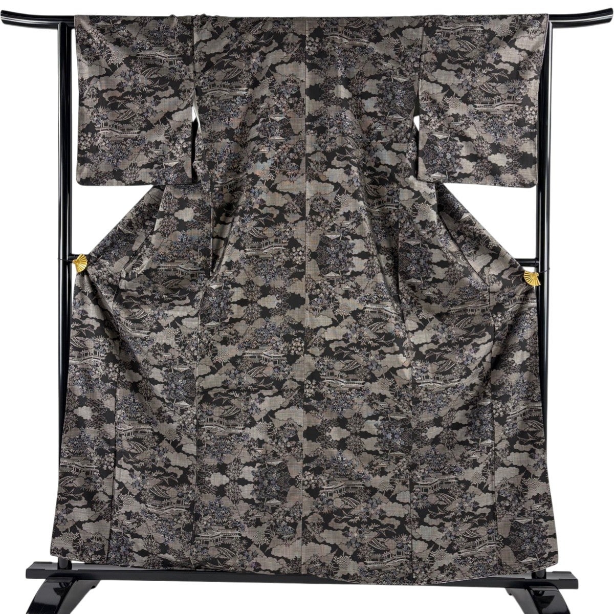 大島紬 逸品 身丈161.5cm 裄丈67.5cm 正絹 【中古】 大島紬 身丈164.5cm 裄丈65.5cm M 袷 証紙あり 草花 紺色 正絹 名品