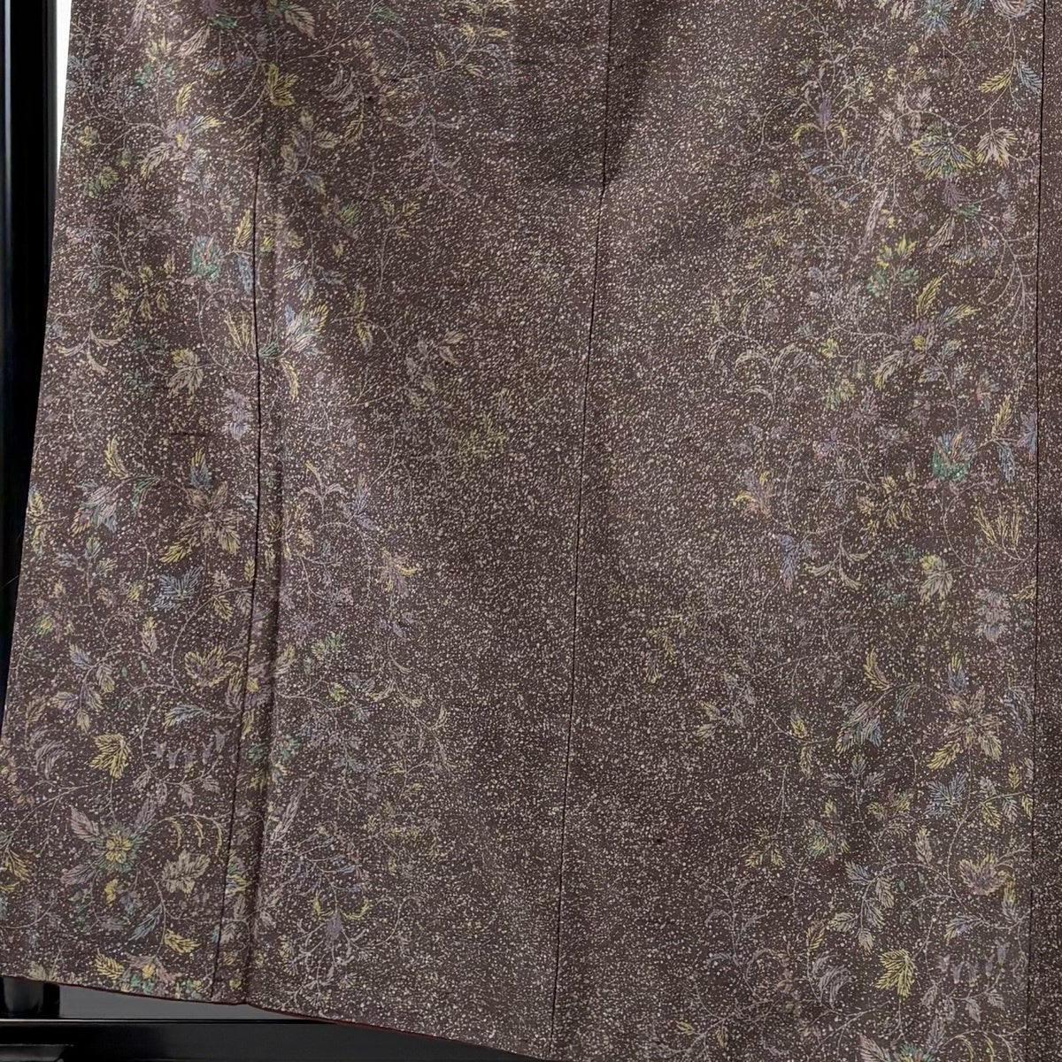 美品】 小紋 身丈161cm 裄丈62cm S 袷 紬地 草花 幾何学模様 茶紫 正絹