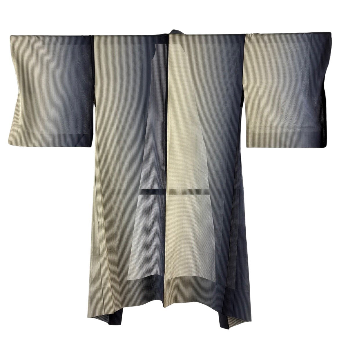 【美品】 羽織 身丈93cm 裄丈61.5cm 正絹 逸品 【中古】 美品】 羽織 身丈103.5cm 裄丈69cm L 葉と実 紫 正絹 逸品｜中古・古着