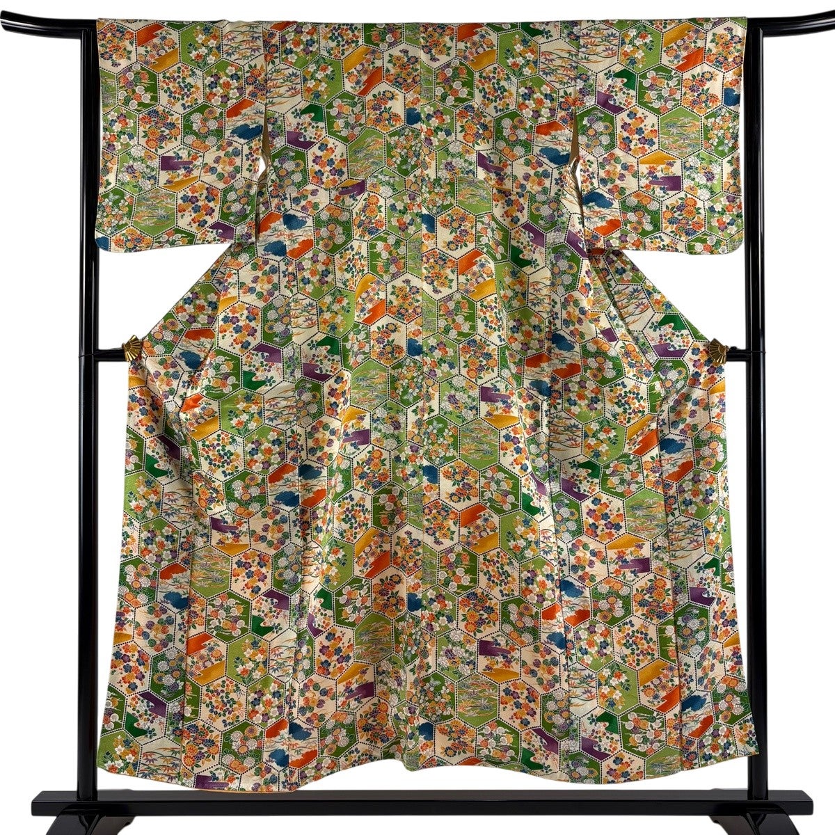 美品】 小紋 身丈151cm 裄丈64cm M 袷 草花 亀甲 黄緑色 正絹 優品