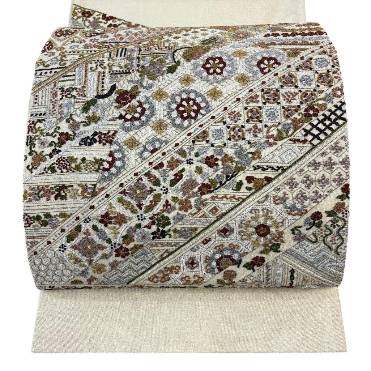 袋帯 名品 華文 七宝 相良刺繍 金糸 クリーム お太鼓柄 正絹｜中古