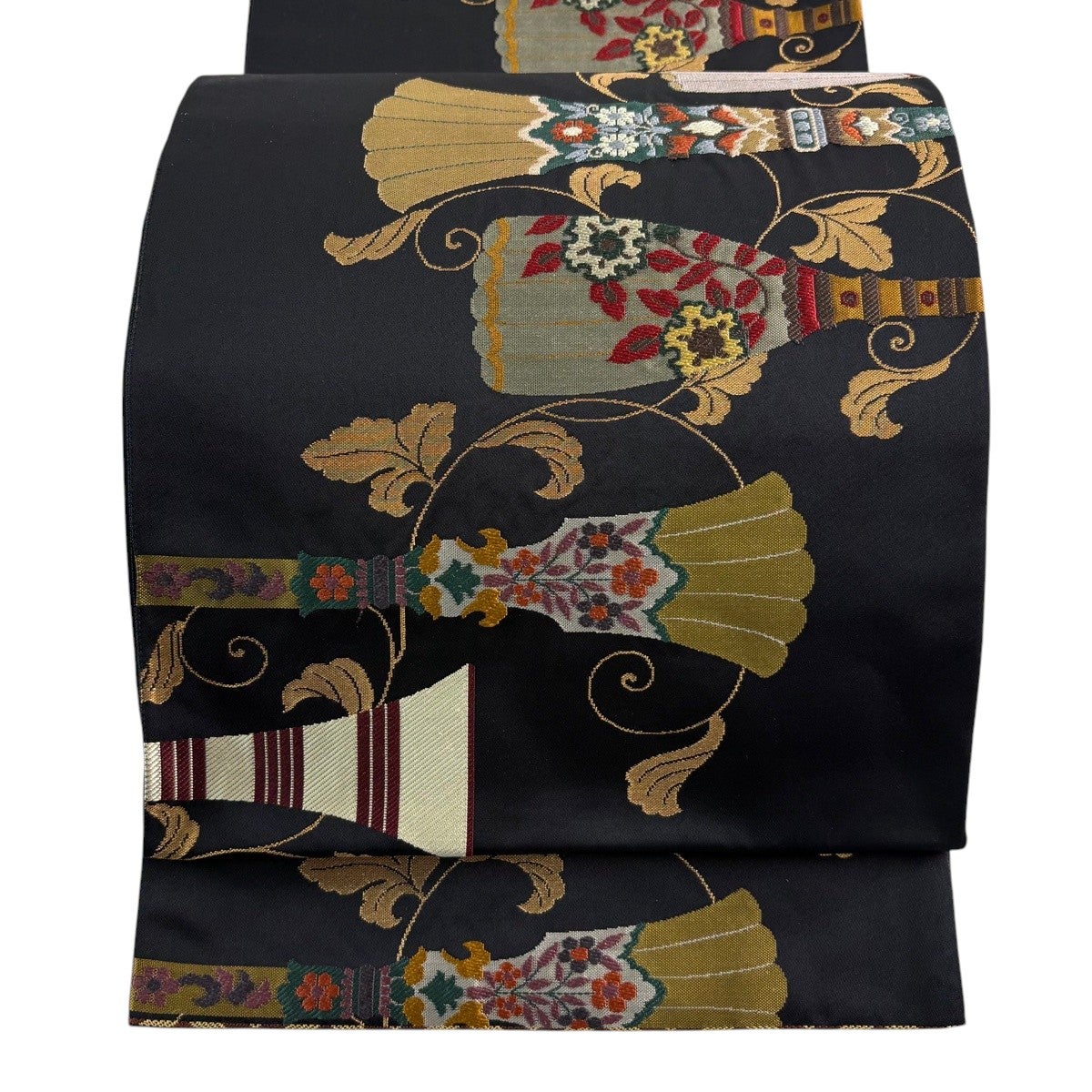 美品】 袋帯 名品 落款あり 唐草 草花 金糸 黒 六通 正絹｜中古・古着
