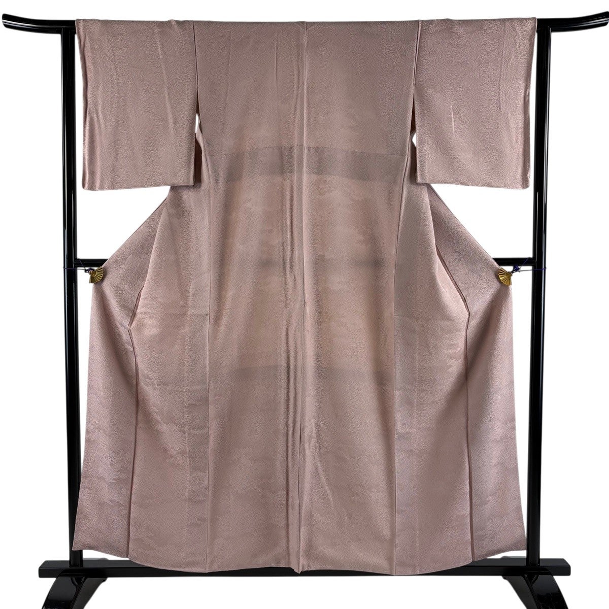 美品】 色無地 身丈157cm 裄丈63cm S 袷 地紋 ピンク 正絹 優品｜中古