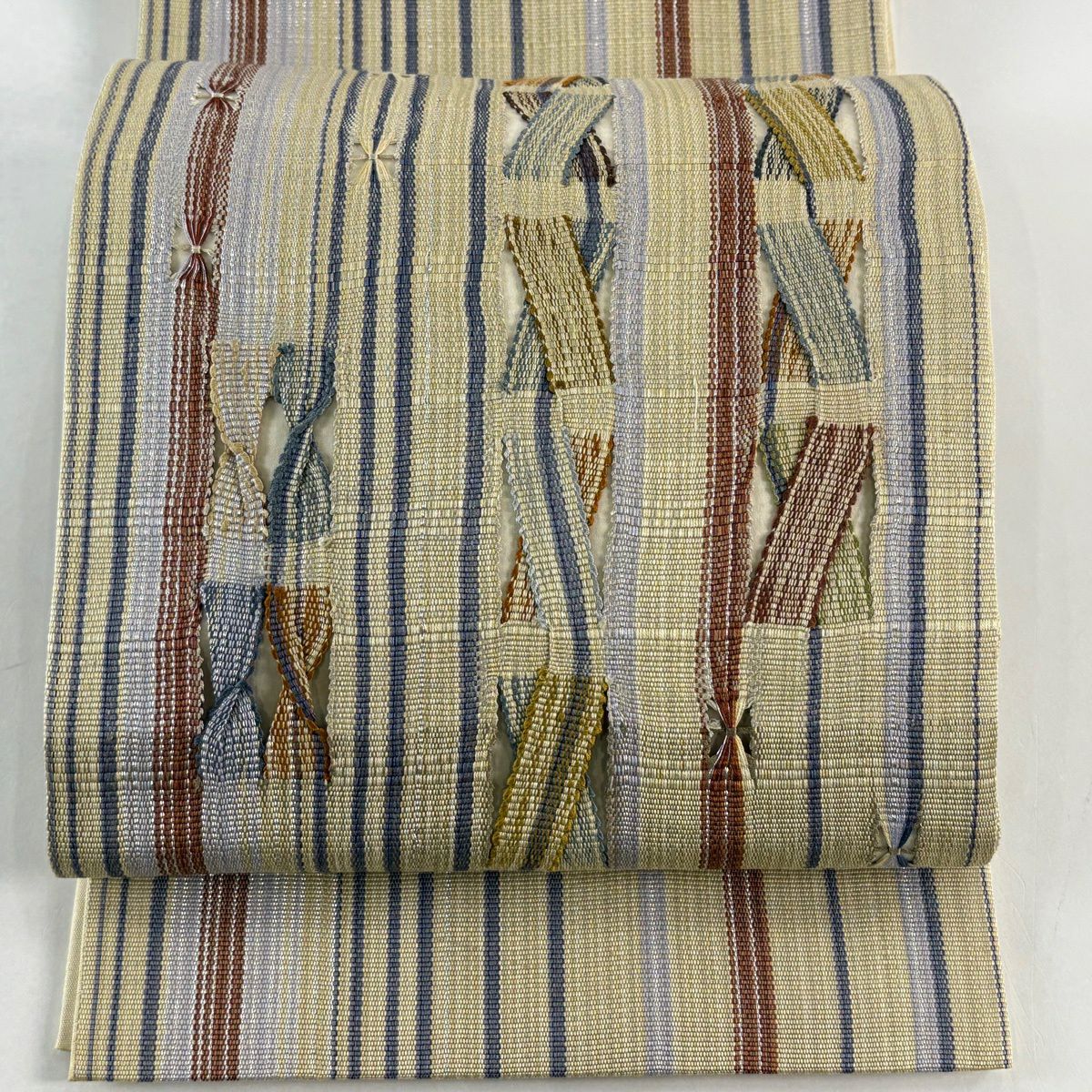 在庫一掃】 【美品】 袋帯 名品 段縞 縞 金糸 灰緑 お太鼓柄 正絹