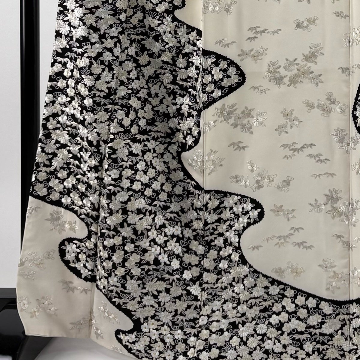 訪問着 身丈166cm 裄丈67cm M 袷 ヱ霞 草花 刺繍 金糸 クリーム 正絹