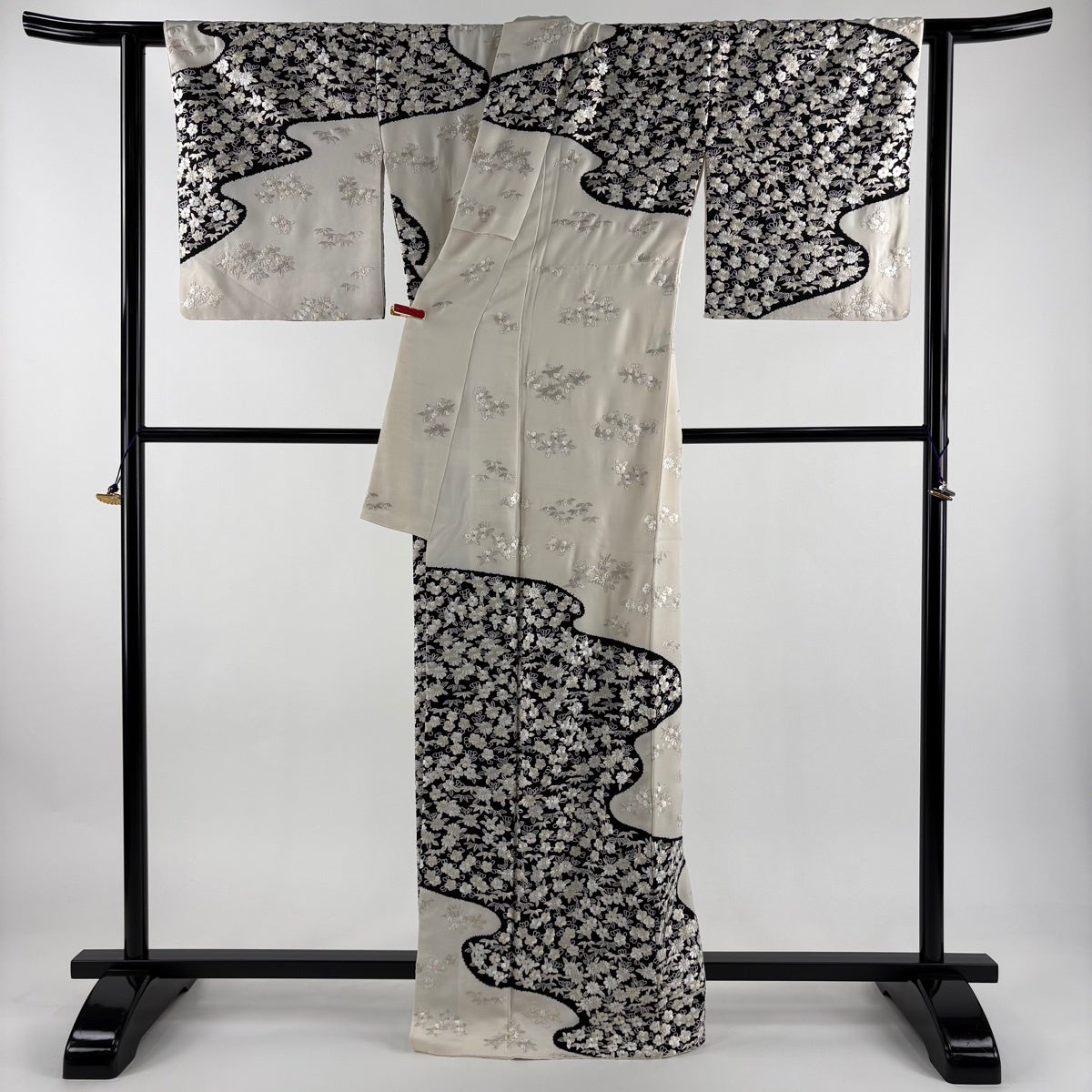 訪問着 身丈166cm 裄丈67cm M 袷 ヱ霞 草花 刺繍 金糸 クリーム 正絹