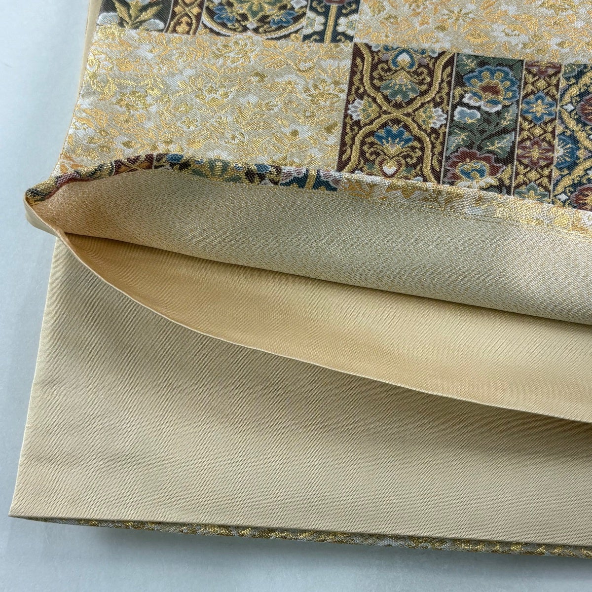 美品】 袋帯 秀品 市松 草花 金糸 箔 金色 お太鼓柄 正絹｜中古・古着