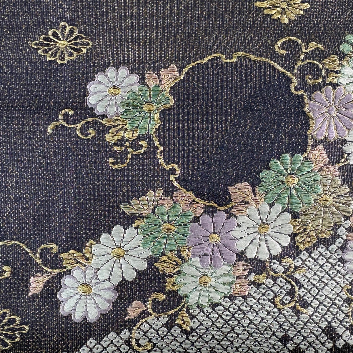 美品】 袋帯 秀品 山河雪輪文 菊 金糸 ラメ糸 濃紫 六通 正絹｜中古