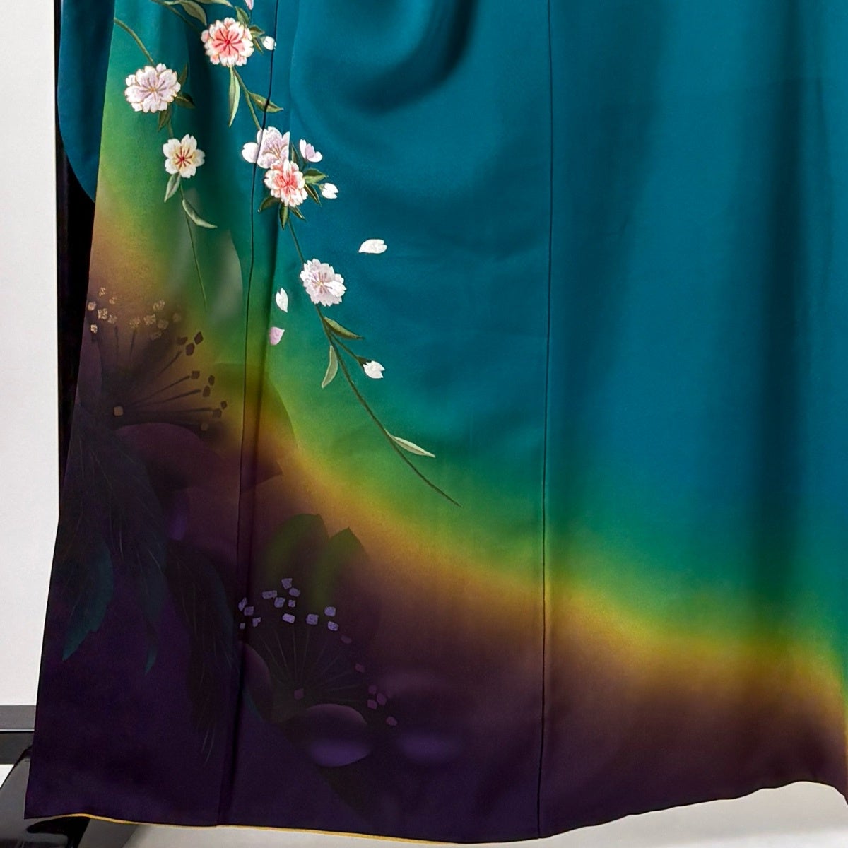 振袖 身丈162cm 裄丈70cm L 袷 桜 花びら 刺繍 金糸 青緑 正絹 秀品