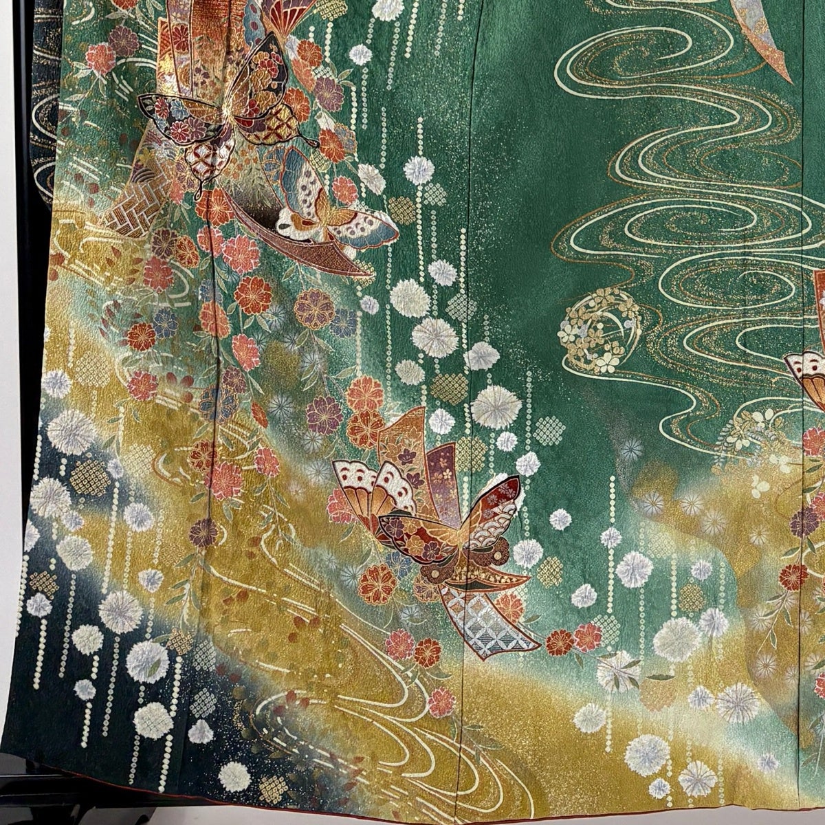 振袖 身丈160cm 裄丈65cm M 袷 蝶 短冊 金銀彩 ぼかし 緑 正絹 秀品
