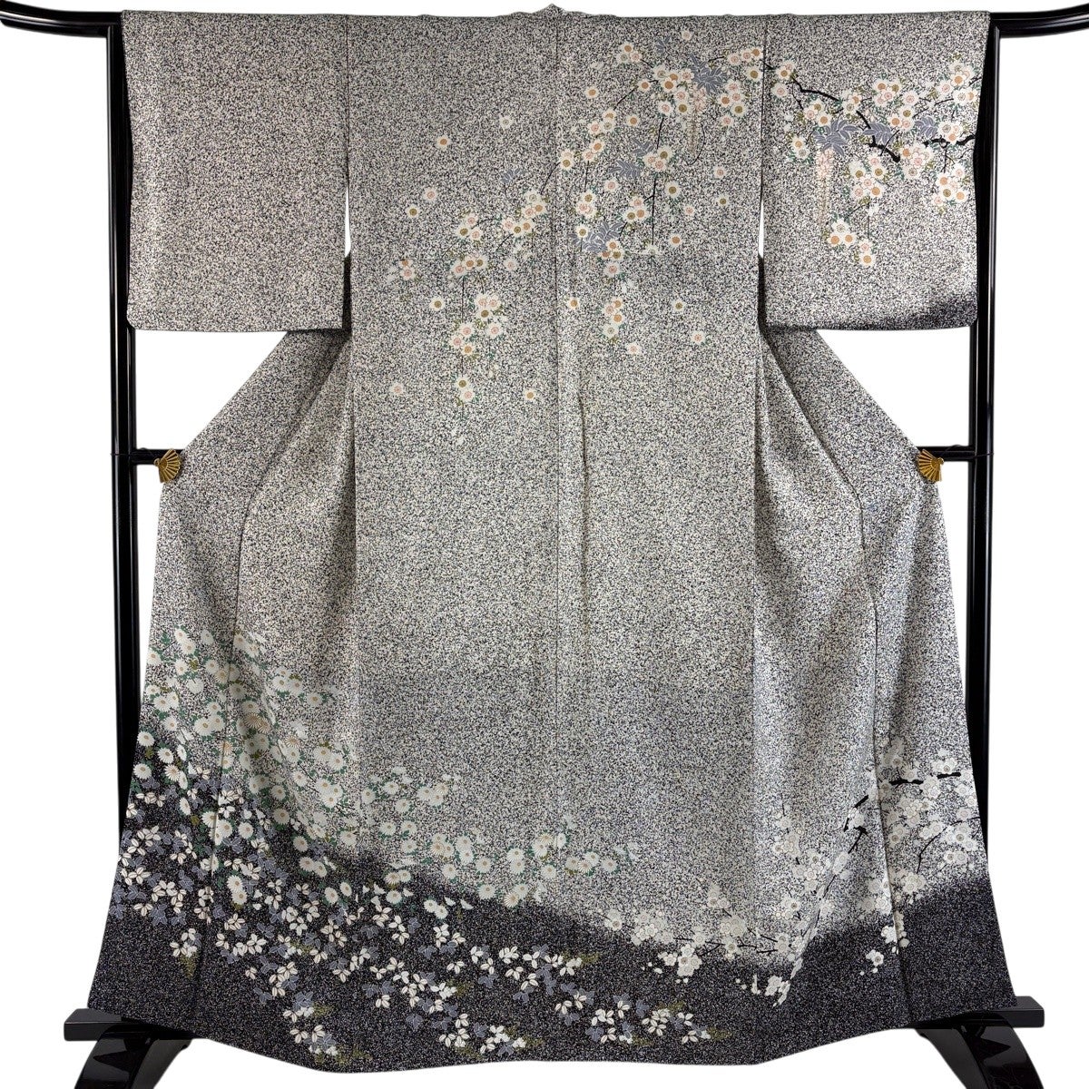 付下げ 身丈162cm 裄丈65.5cm M 袷 菊 笹 刺繍 絞り 黒灰 正絹 秀品 一