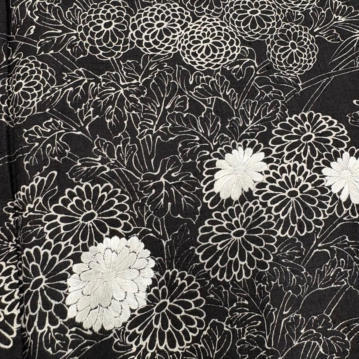 訪問着 身丈159.5cm 裄丈62cm S 袷 紬地 草花 笹 刺繍 黒 正絹 秀品 一