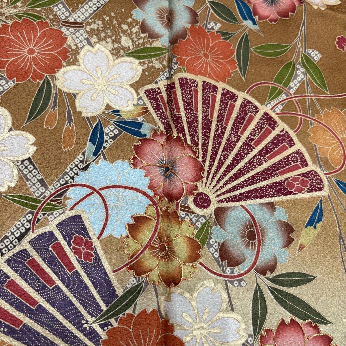 美品】 振袖 身丈159cm 裄丈67cm M 袷 桧扇 桜 金糸 金彩 茶色 正絹 秀
