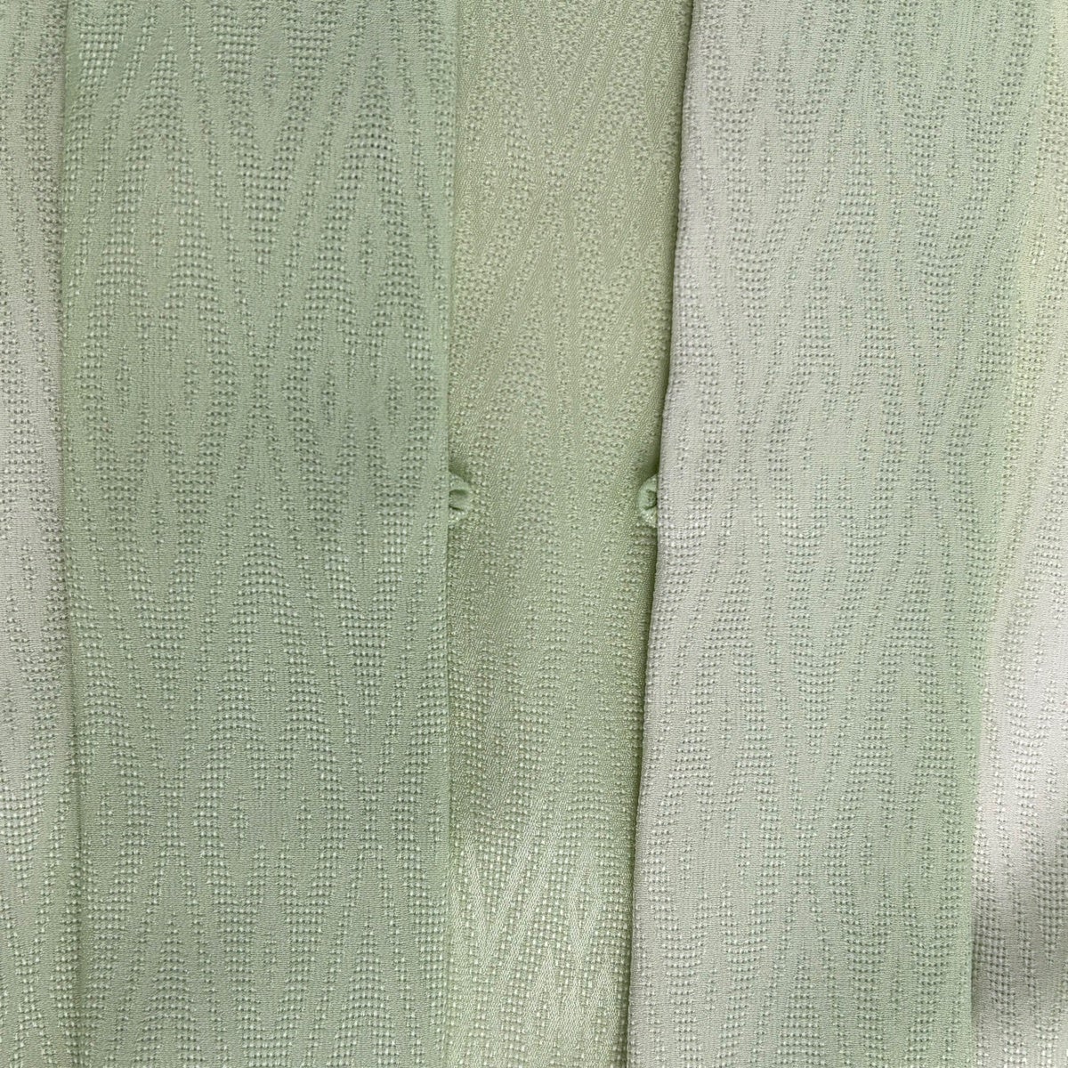 美品】 羽織 身丈101cm 裄丈65cm M 菱 ぼかし 黄緑色 正絹 逸品｜中古