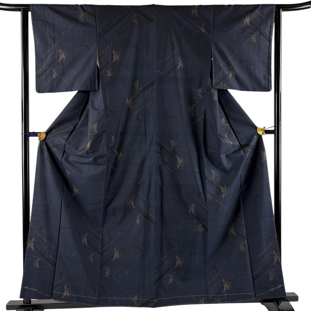 【美品】 大島紬 身丈160cm 裄丈63cm 正絹 秀品 【中古】 美品】 大島紬 身丈160cm 裄丈65.5cm M 袷 斉藤三才 落款あり 証紙あり