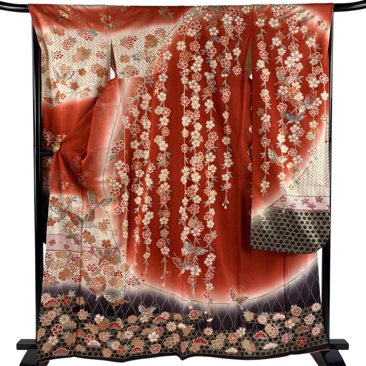 美品】 振袖 身丈161cm 裄丈66cm M 袷 御所車 桜 金糸 金銀彩 サーモン