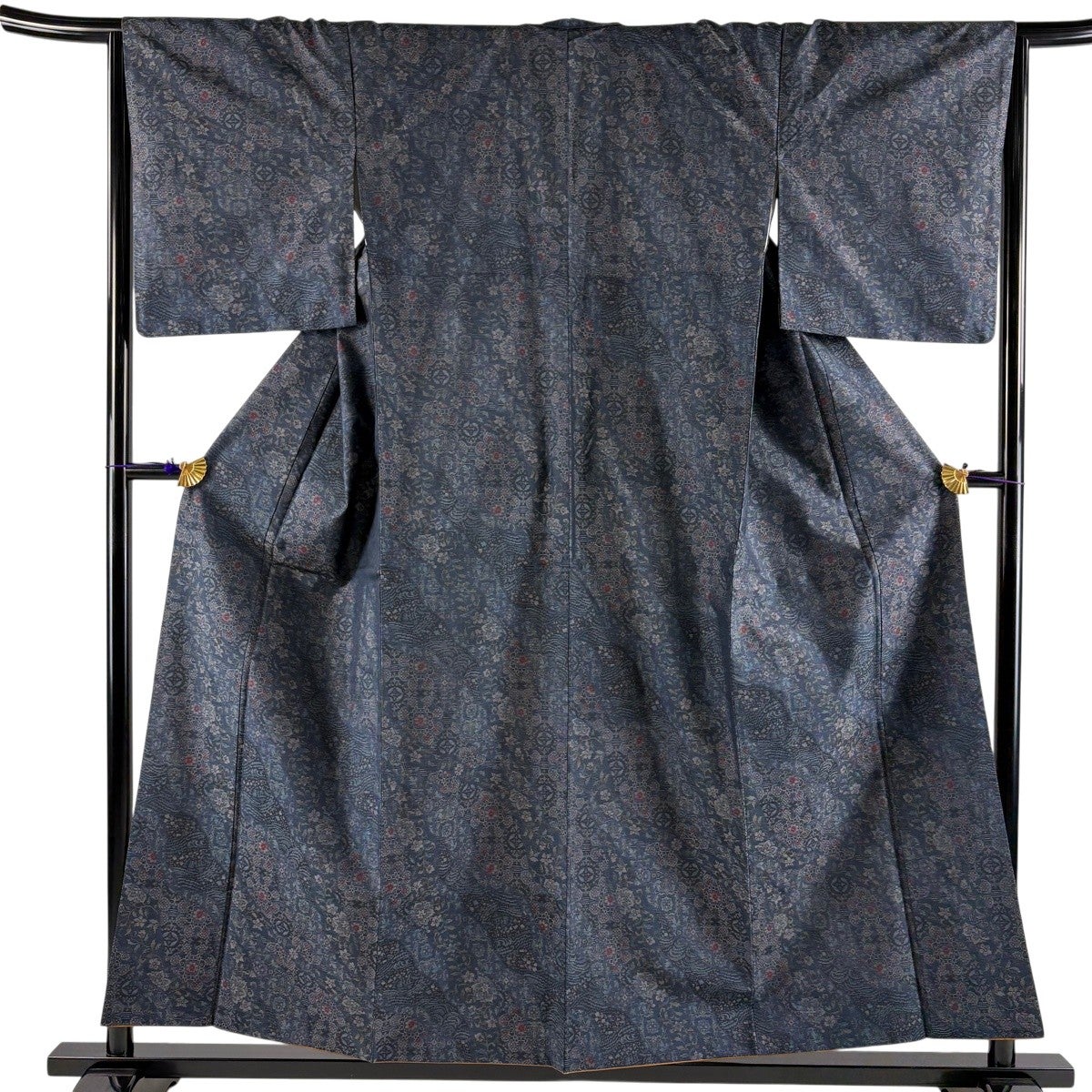 【単衣・正絹】紬 紺地 縦縞 粋な着こなし 広衿 美品 美品】 紬 身丈153cm 裄丈62.5cm S 単衣 燕 縦縞 濃紺 正絹 名品｜中古