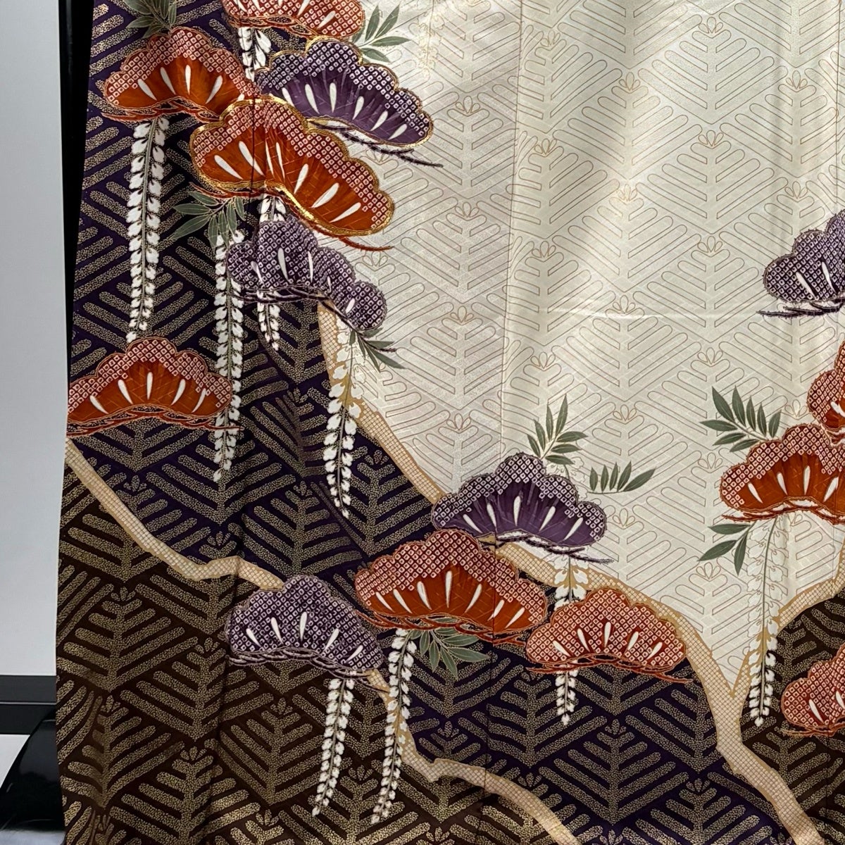 美品】 振袖 身丈172cm 裄丈68.5cm L 袷 笠松 若松 金彩 金糸 紫 正絹