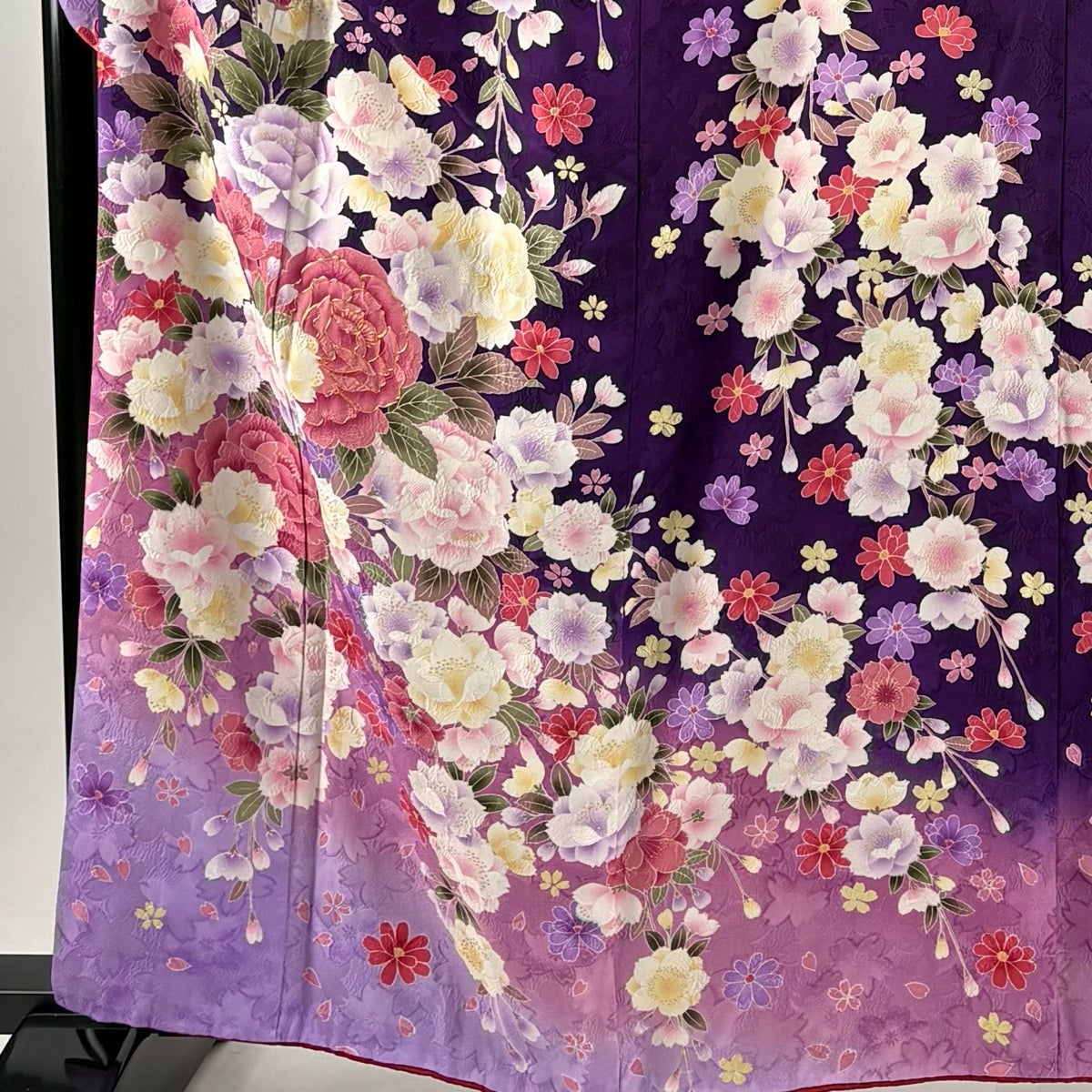 振袖 身丈161cm 裄丈66.5cm M 袷 牡丹 草花 金糸 金彩 紫 正絹 秀品