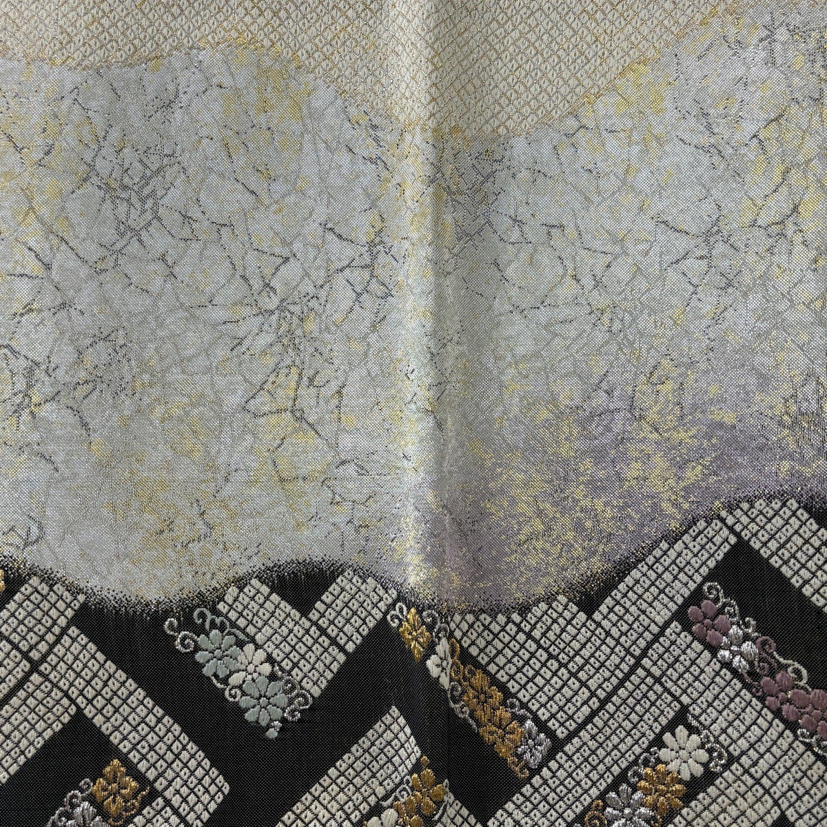 袋帯 秀品 花唐草 幾何学模様 金銀糸 箔 灰色 六通 正絹｜中古・古着