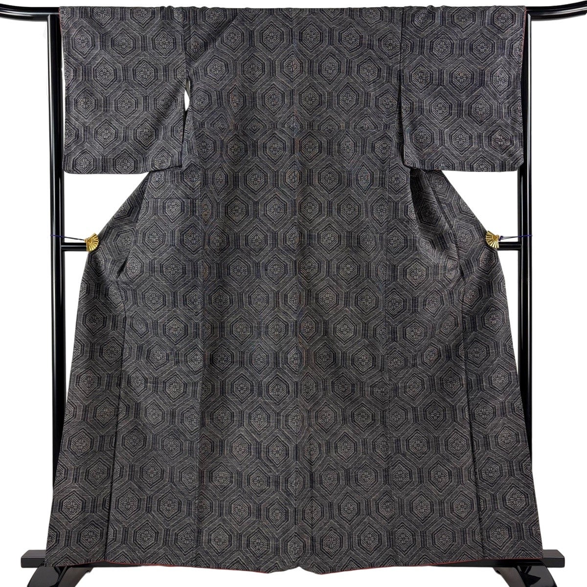 紬 身丈155cm 裄丈64.5cm 正絹 名品 【中古】 美品】 紬 身丈155.5cm 裄丈64cm 正絹 名品 【中古】の通販 by