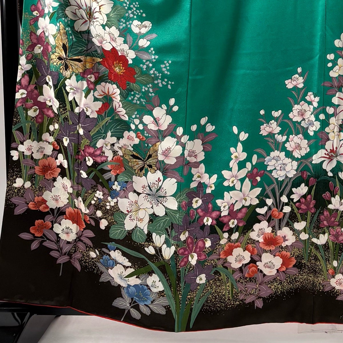 振袖 身丈161cm 裄丈66cm M 袷 草花 蝶 箔 金彩 緑 正絹 秀品｜中古