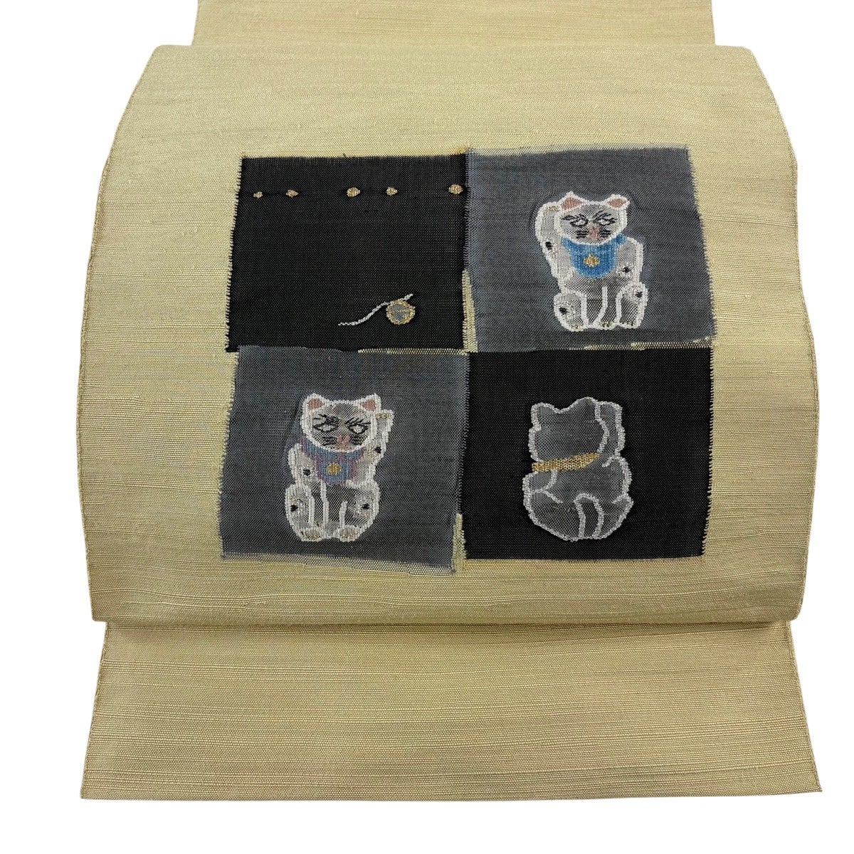 美品】 名古屋帯 名品 八寸名古屋帯 松葉仕立て 紬地 招き猫 鈴 金銀糸