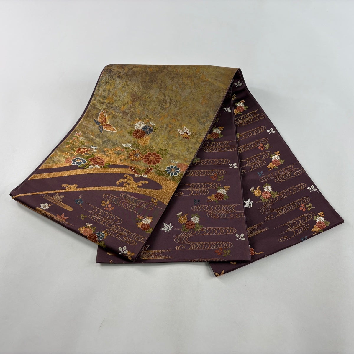 袋帯 秀品 蝶 草花 金糸 箔 濃紫 お太鼓柄 正絹｜中古・古着