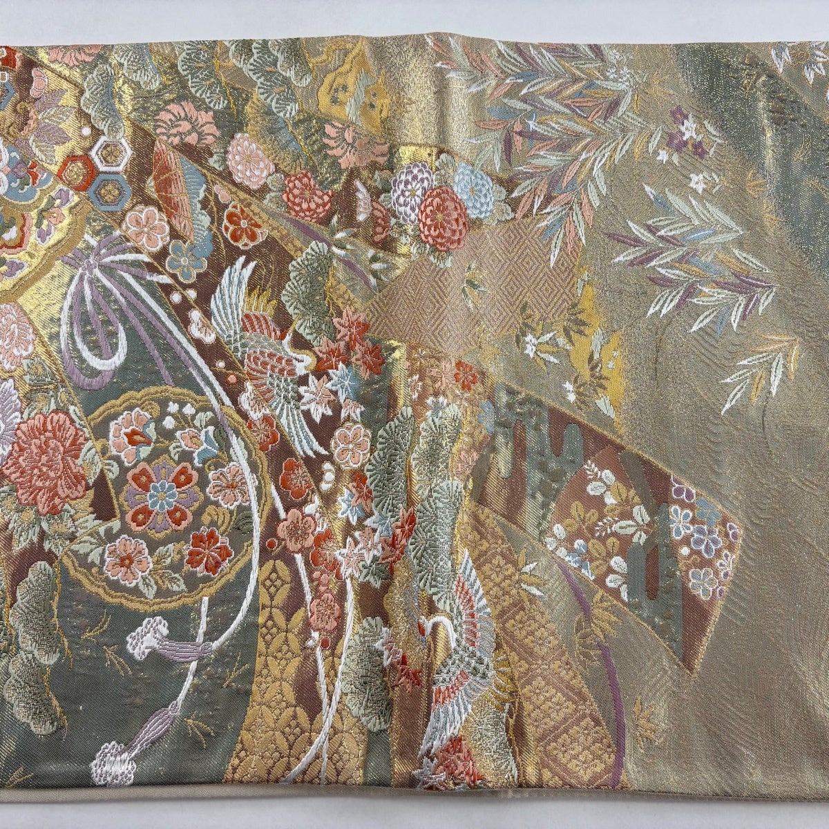 袋帯 秀品 鏡裏文 花鳥 金糸 箔 ピンクベージュ 六通 正絹｜中古・古着