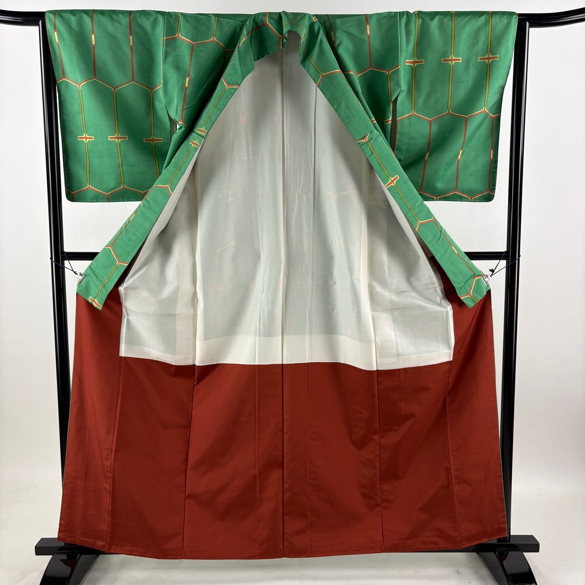 美品】 紬 身丈161cm 裄丈63.5cm S 袷 幾何学模様 緑 正絹 優品｜中古