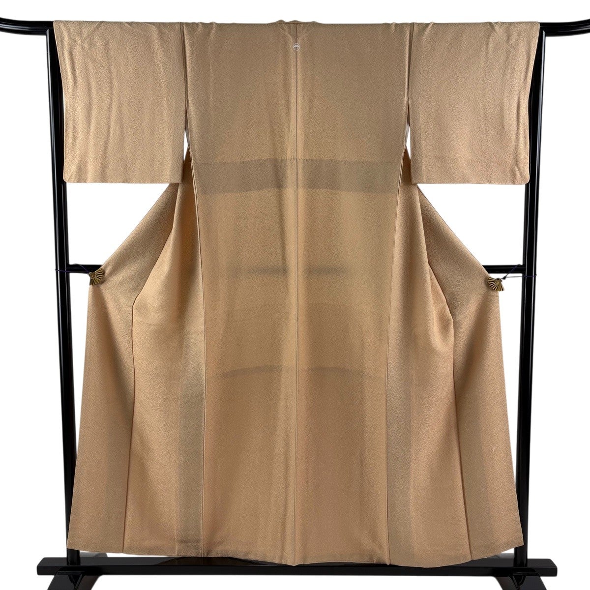 美品】 色無地 身丈162cm 裄丈64cm M 単衣 地紋 薄茶色 正絹 優品 一つ