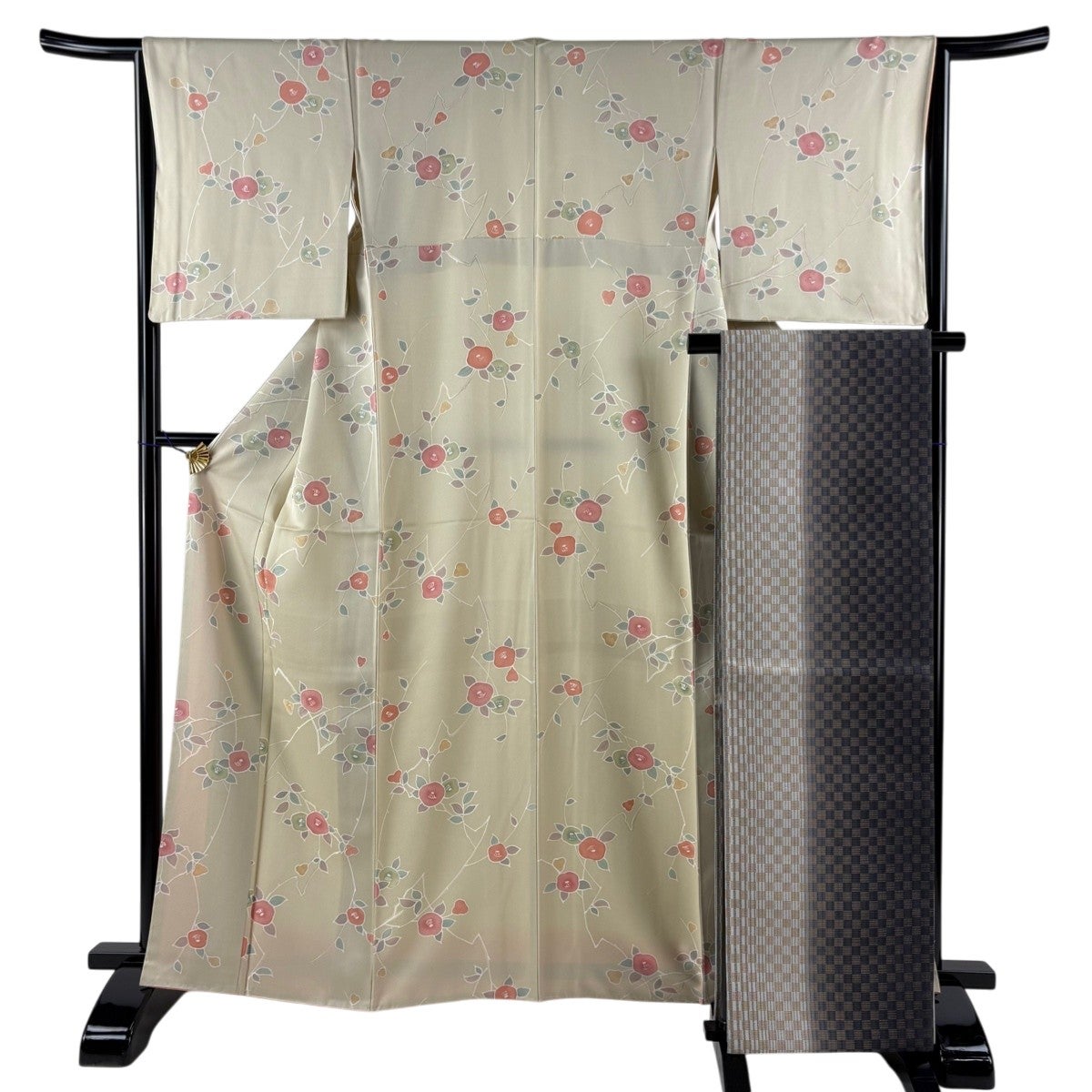 小紋 身丈157.5cm 裄丈64.5cm 正絹 名品 【中古】 小紋 身丈157.5cm 裄丈64.5cm M 袷 梅 縞 金彩 灰紫 正絹 秀品｜中古