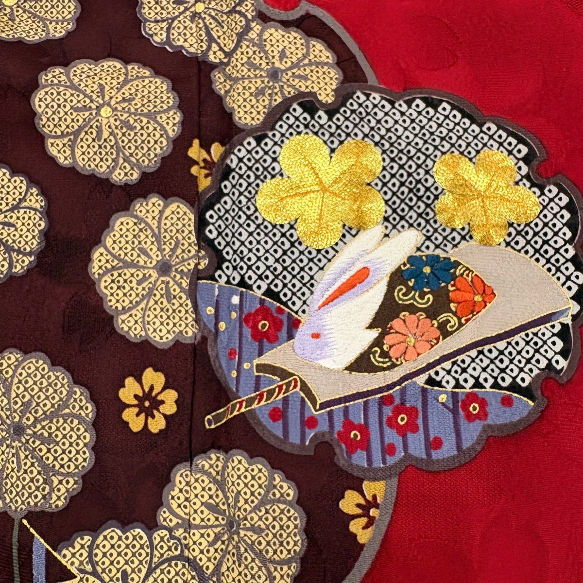 未使用品 振袖 絞り 刺繍 雪輪 綸子地 ブラウン 身丈168.5cm 正絹 美品】 振袖 身丈161cm 裄丈65cm M 袷 雪輪 うさぎ 刺繍 金糸 赤 正絹