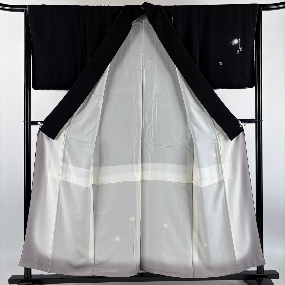 未使用美品 絹芭蕉 裄67.5 丈164 よろけ縞 美品】 付下げ 身丈154cm 裄丈65cm M 袷 やまと 人物行列 ぼかし 黒