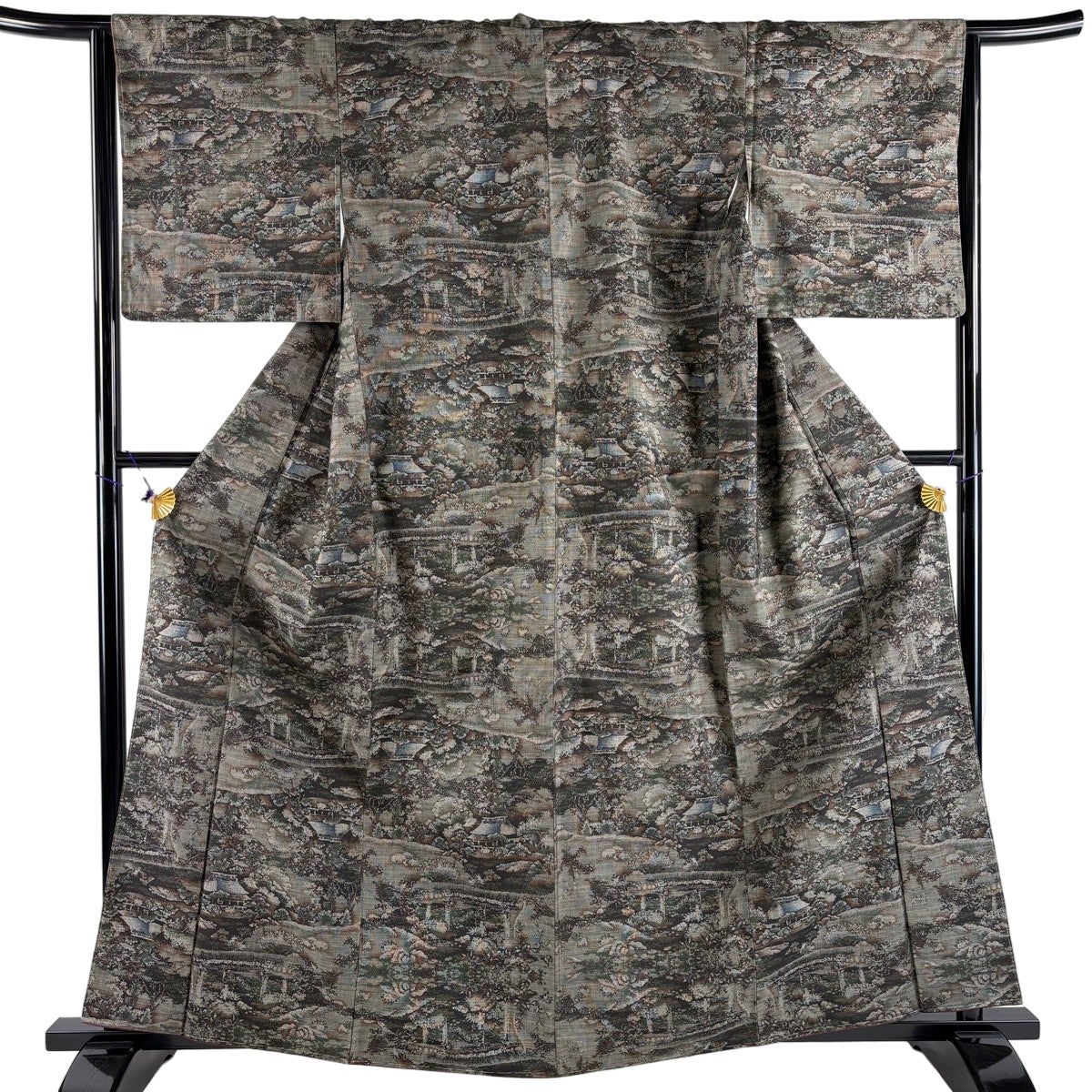 美品】 紬 身丈163cm 裄丈65cm M 袷 家屋 樹木 灰緑 正絹 秀品｜中古
