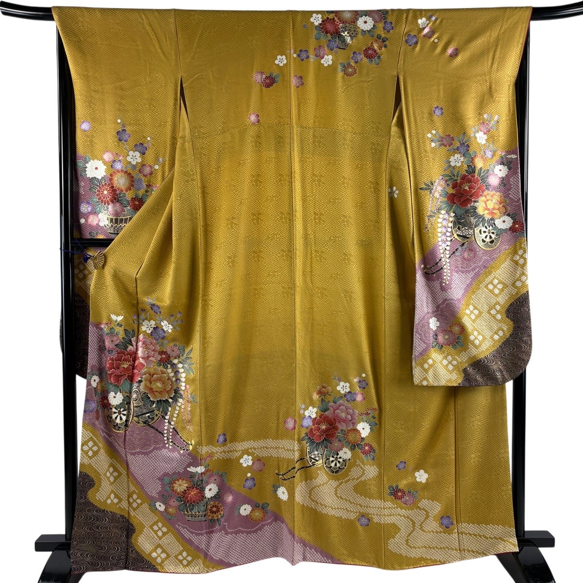 振袖 身丈155cm 裄丈63cm S 袷 草花 金糸 金彩 山吹色 正絹 秀品｜中古