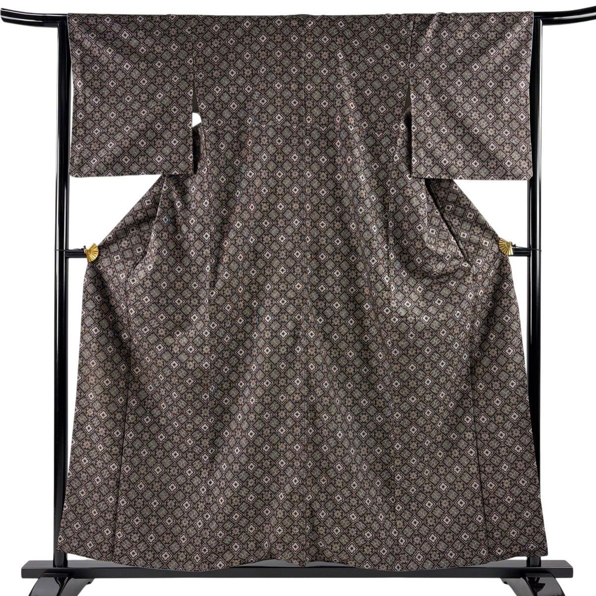 紬 身丈160cm 裄丈66cm 正絹 秀品 【中古】 美品】 紬 身丈160cm 裄丈64cm 正絹 秀品 【中古】の通販 by バイセル