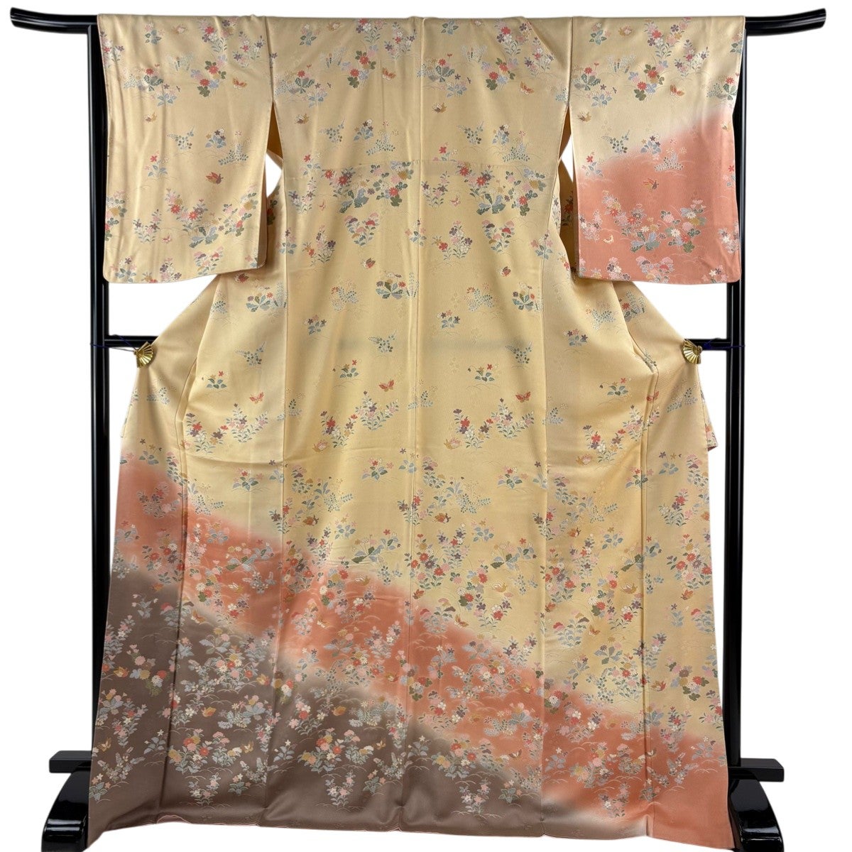 【着物】付下げ　金彩　短冊に花文　身丈約157cm　裄丈約64cm　25z02-919 京の染匠】 特選本手加工紋意匠訪問着 「横段花霞文・淡紅藤色」 淡色